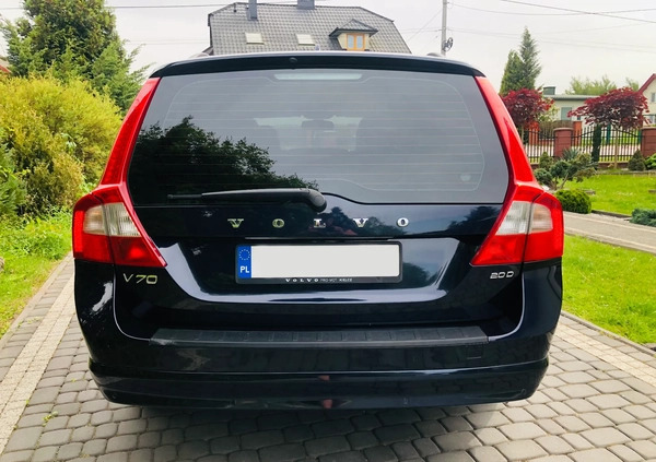 Volvo V70 cena 22900 przebieg: 217000, rok produkcji 2008 z Kielce małe 352